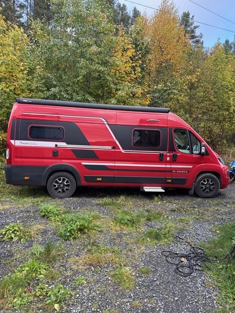 Adria Twin 640 SLB campervan til utleie