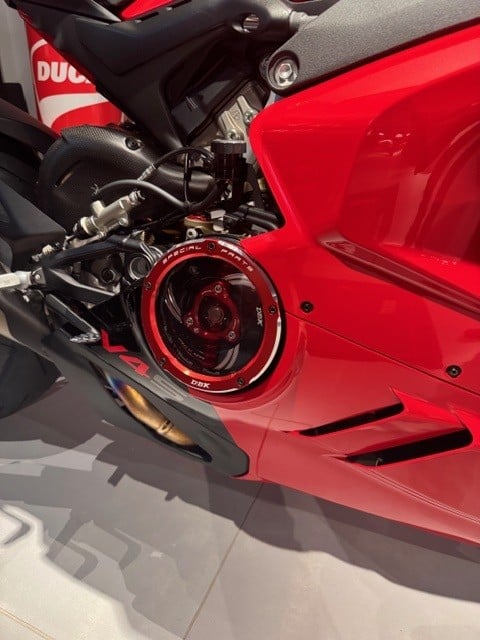 Motor og detaljer på Ducati Panigale V4 S